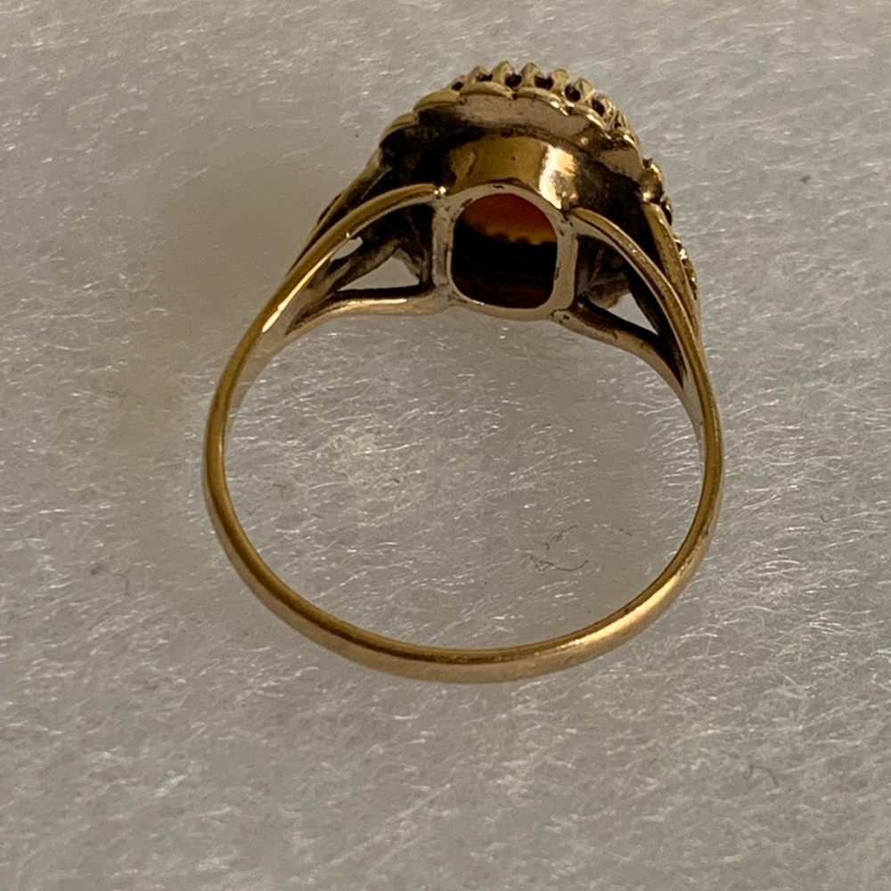 Vintage 10k gold carved cameo ring - Picture 3 of 4
